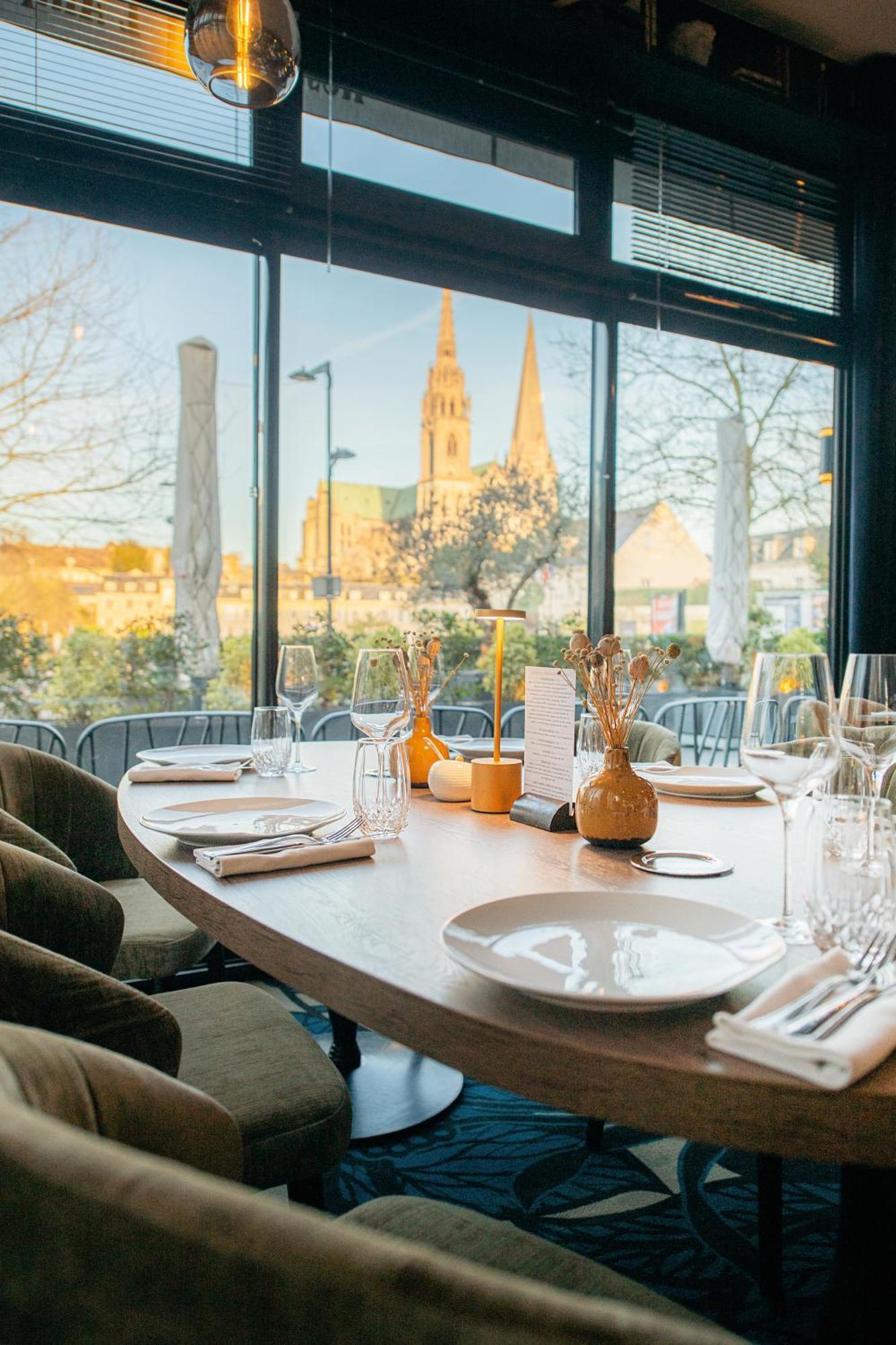 Le Boeuf Couronne - Hotel & Restaurant Chartres- Logis Hotels Exterior foto